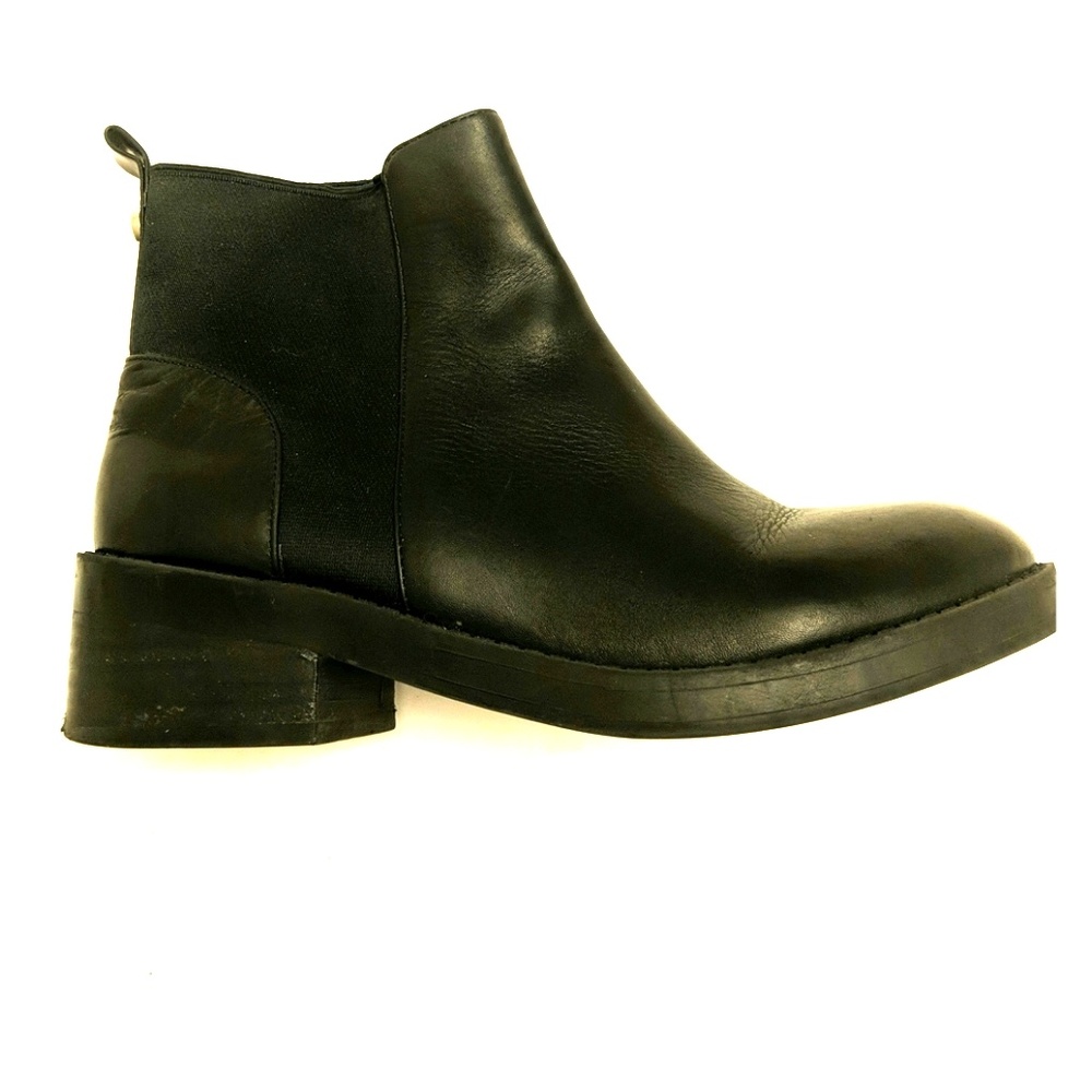 Steve Madden "groupie" Chelsea boots
